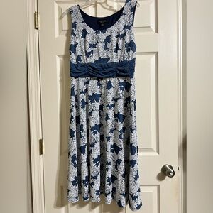 Perceptions New York Blue White Floral Dress Shoulder-Size Large